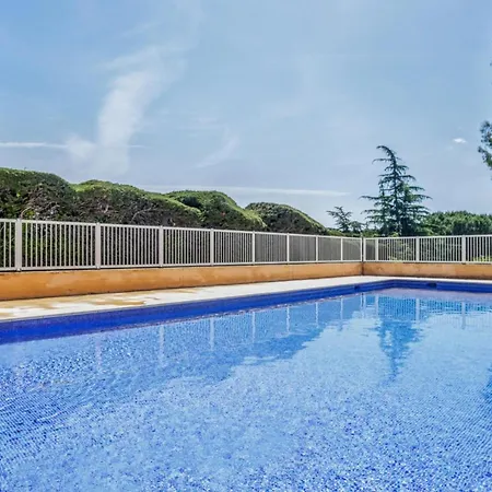 Sunny Flat With Balcony And View Over The Sea In Antibes